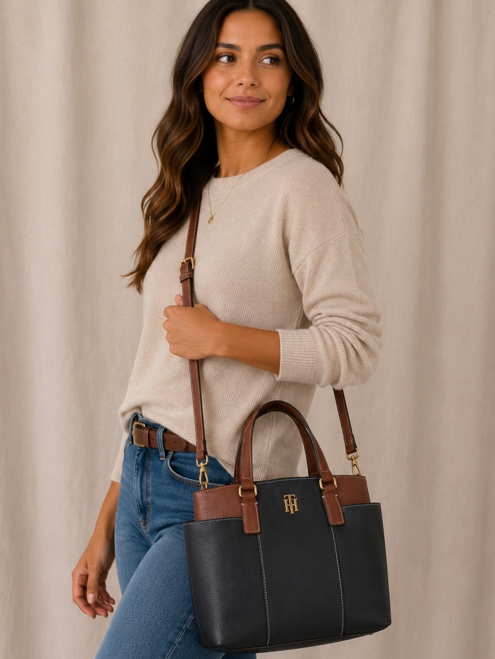 Tommy Hilfiger Evelyn II Tote, A classic satchel